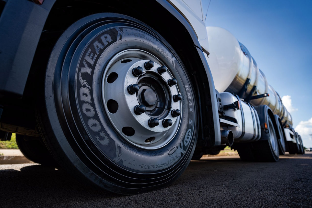 Projeto quer isentar IPI na compra de pneus por caminhoneiros autônomos