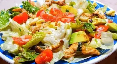 Receita-de-salada-de-frango-agridoce