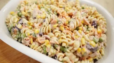 como-fazer-a-receita-de-Salada-de-Macarrao-deliciosa
