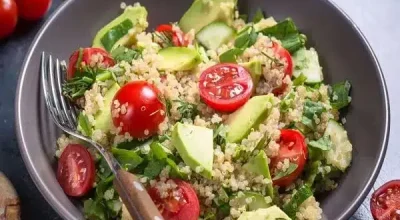 receita-de-Salada-de-Quinoa-com-Abacate-e-Pepino