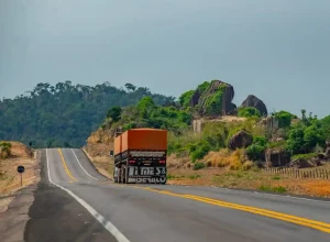 rodovia-caminhao-estrada-br-163